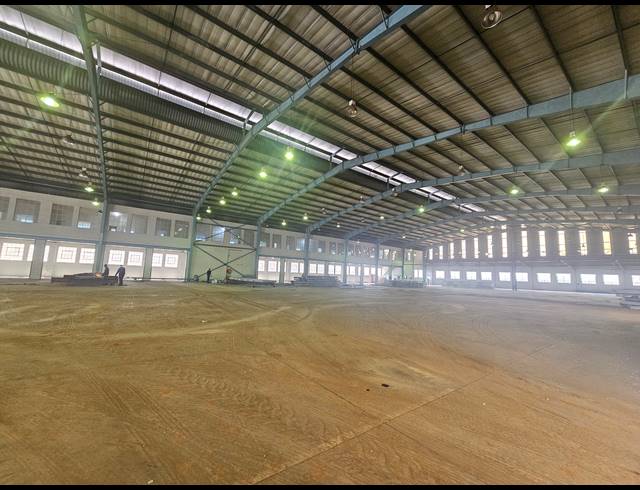5,500M² WAREHOUSE TO LET IN ISANDO